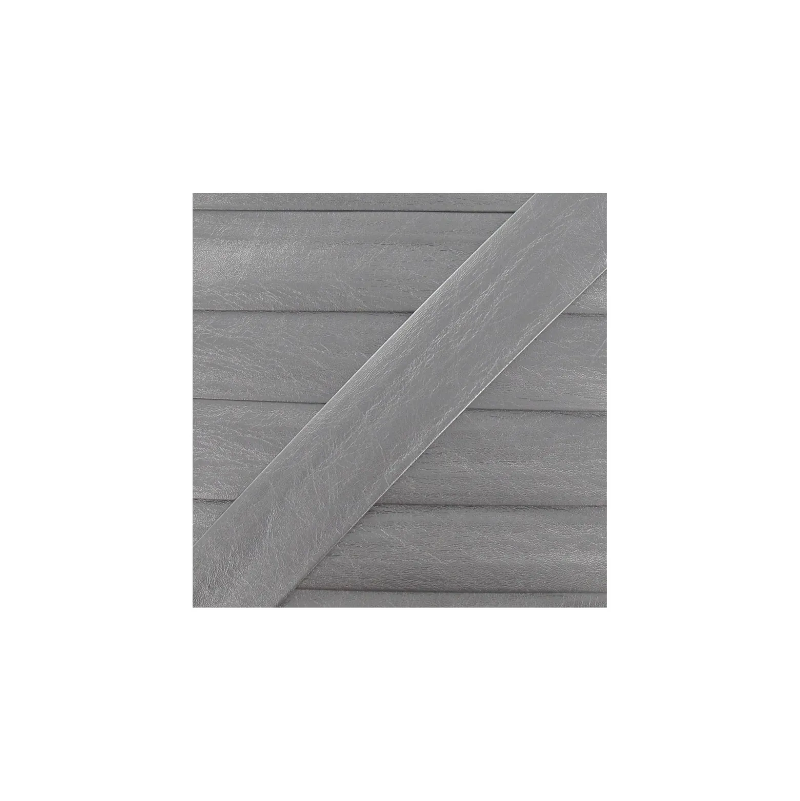 Biais simili cuir métallisé argent 25 mm