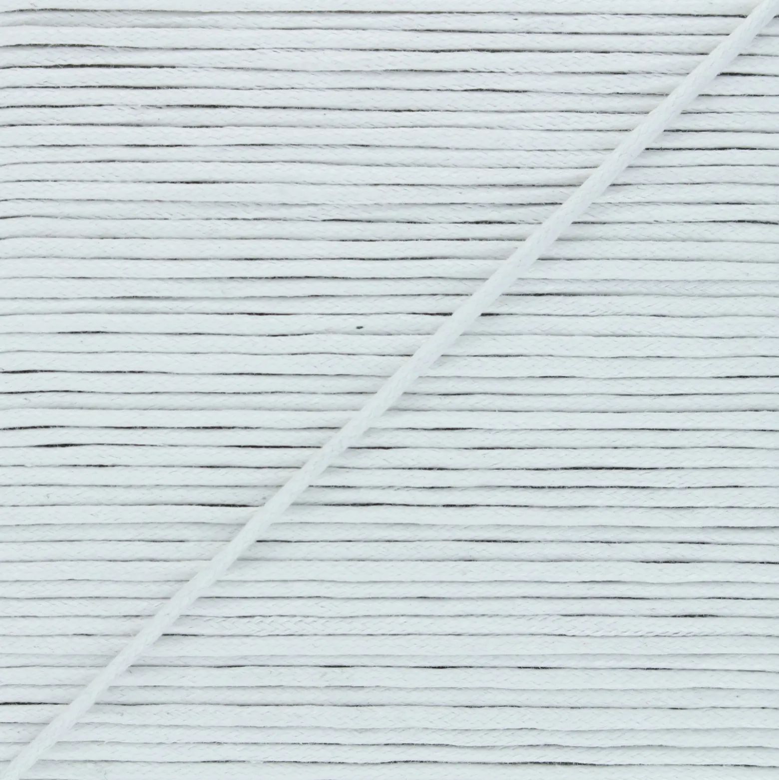 Cordon aspect cuir 2 mm - blanc