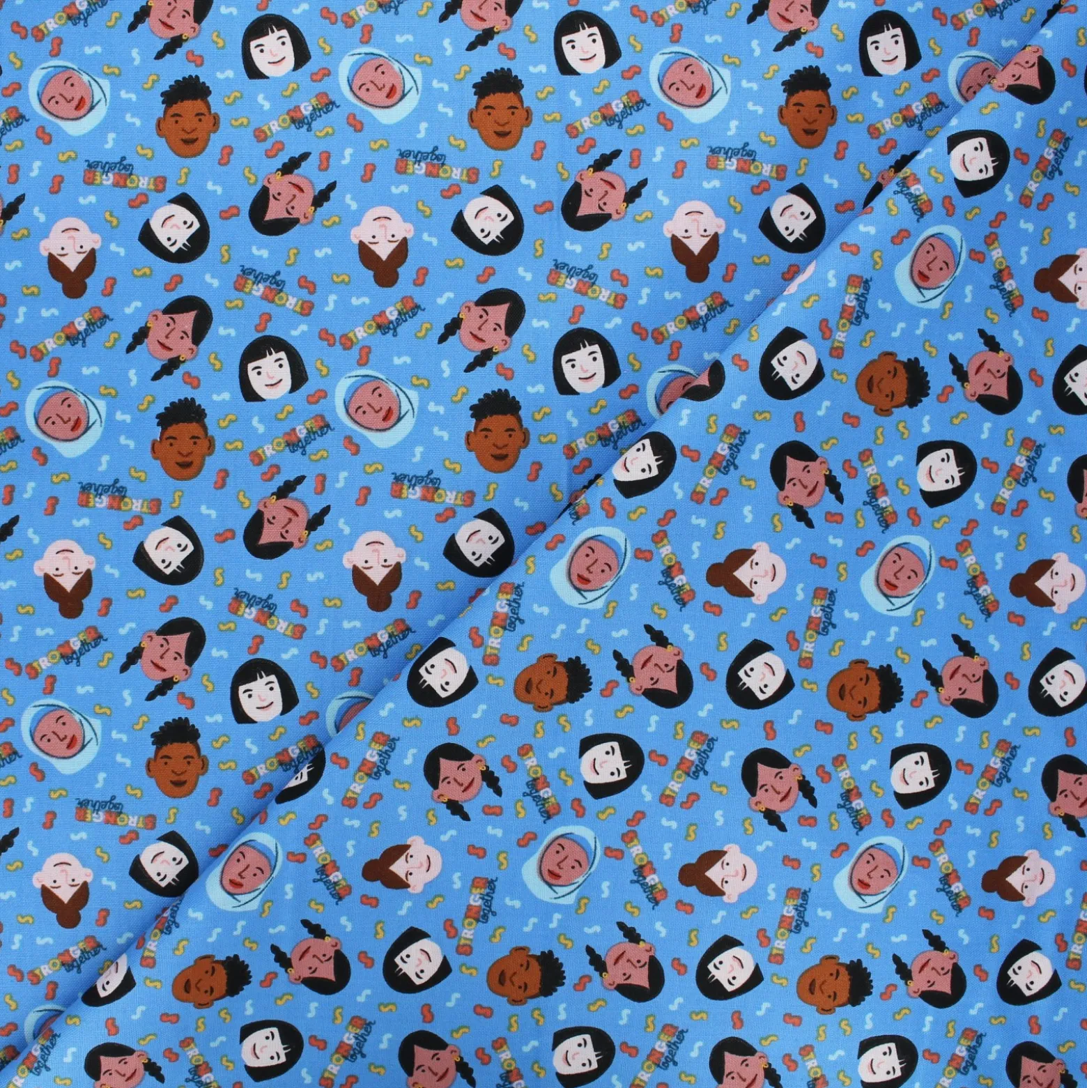 Coupon 100 cm x 110 cm Tissu coton Camelot Fabrics Stronger Together - bleu