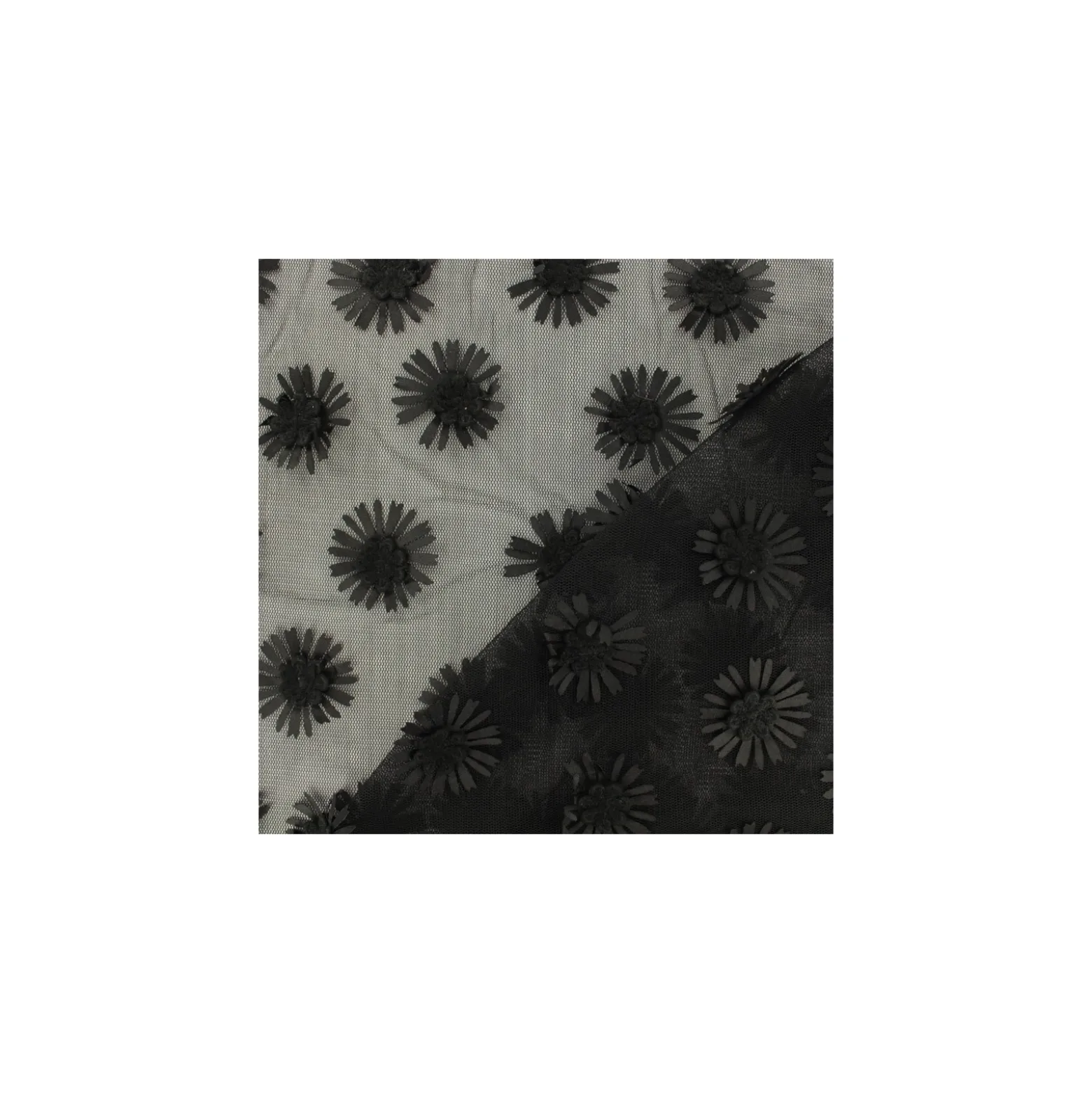 Coupon 150 cm x 156 cm Tissu tulle brodé Daisy 3D - noir
