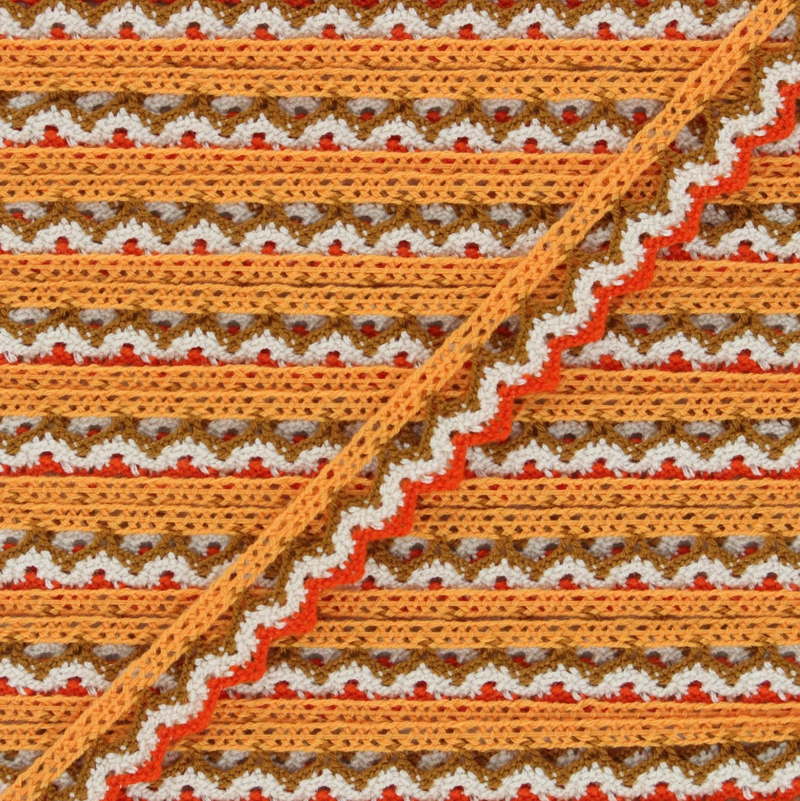 Dentelle multicolore orange