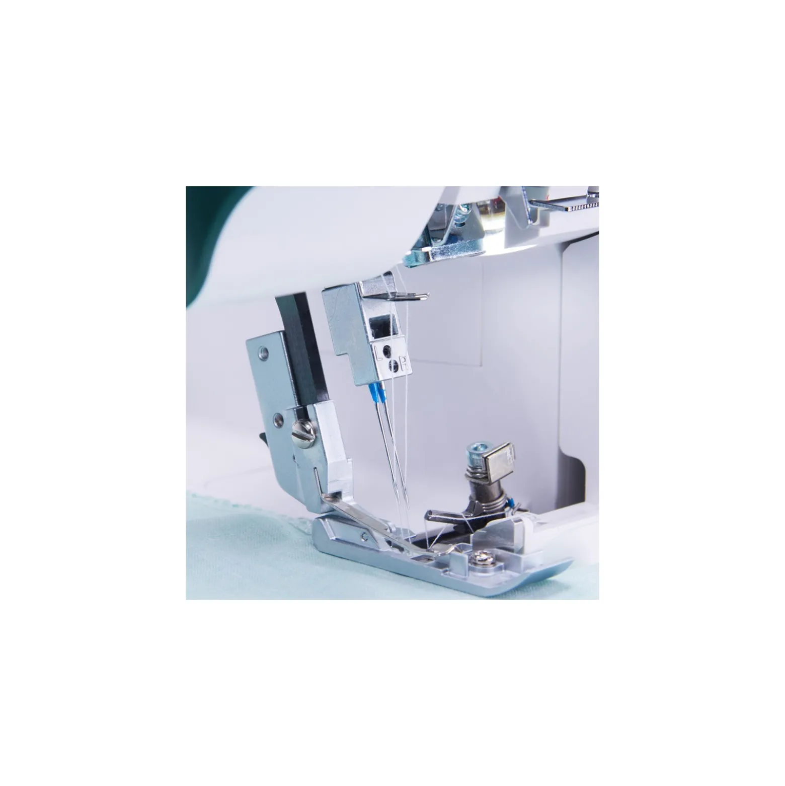 Surjeteuse Admire™ 3000 PFAFF