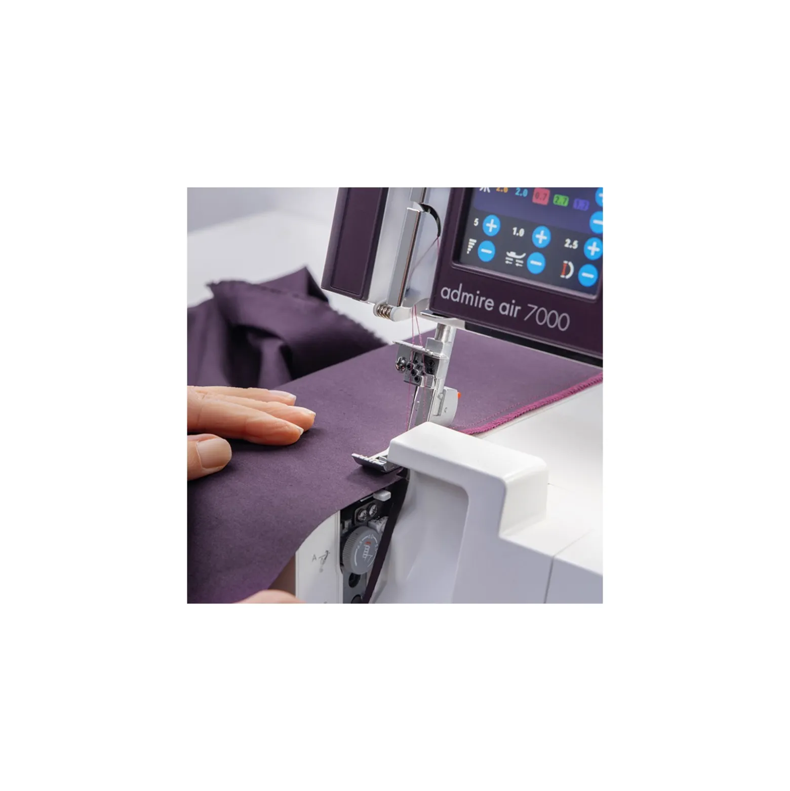 Surjeteuse et recouvreuse Admire™ air 7000 PFAFF