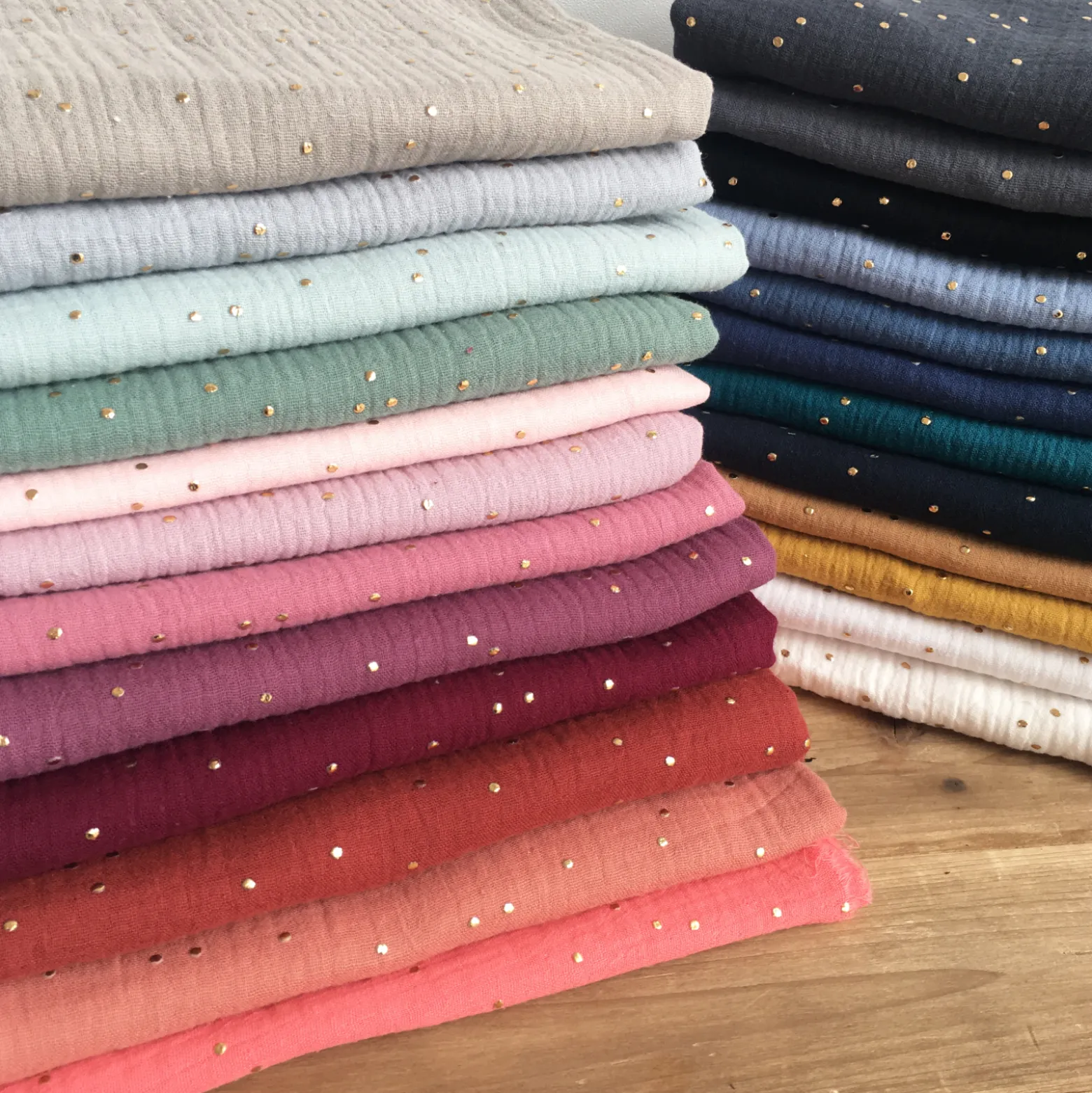 Tissu double gaze de coton pois doré