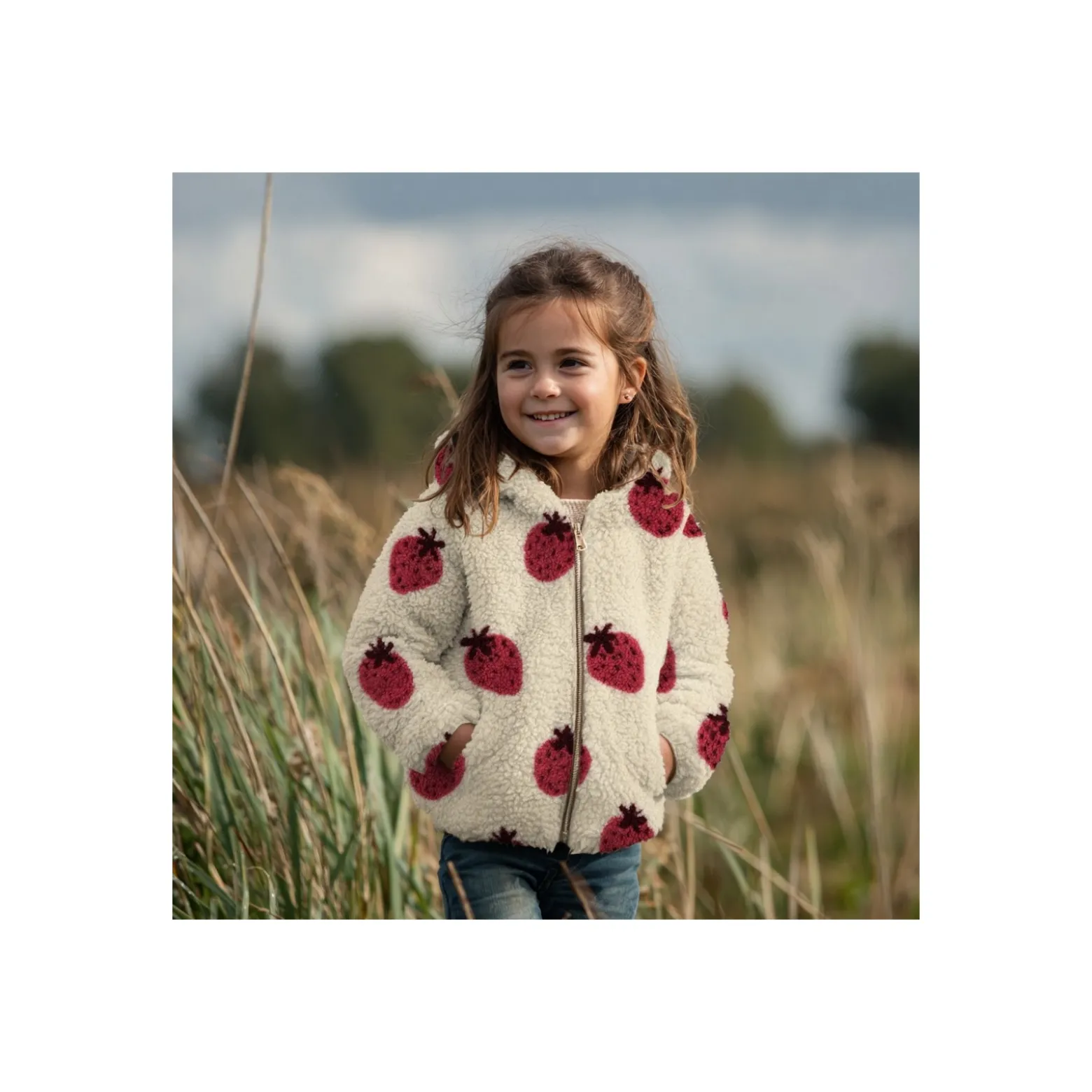 Tissu fourrure sherpa Fraise - écru